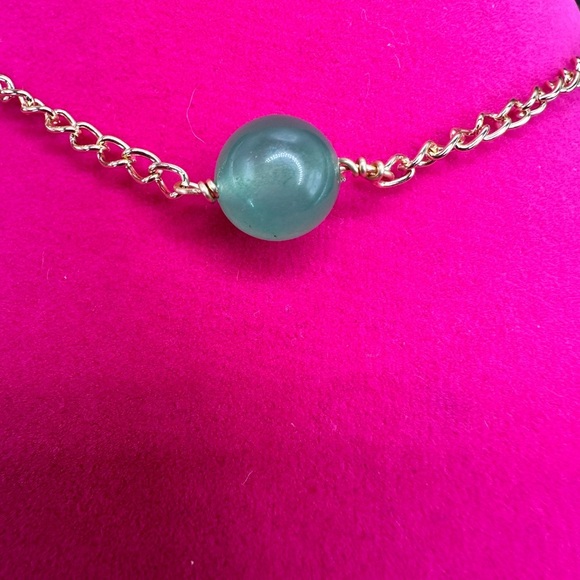 Elegant Gold Chain Necklace with sage aventurine Green Pendant - Picture 1 of 2
